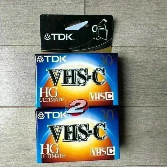 2 TDK 30 MINUTE VHS-C HG ULTIMATE CAMCORDER CASSETTE TAPES - SEALED - NEW - Picture 1 of 3